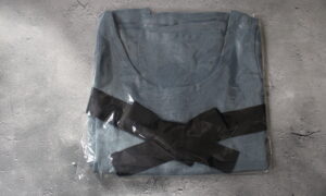 リネンワンピースエプロン 水色×紺